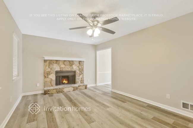 Foto del edificio - 240 Powder Mill Dr