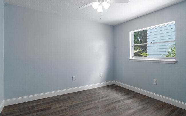 Interior Photo - Manatee Bay Apartments