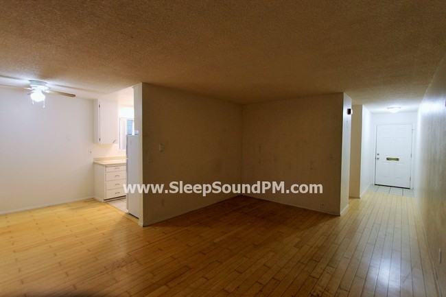 Foto del edificio - 4065 SE Holgate Blvd