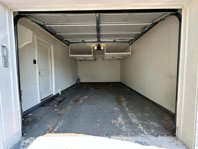 Building Photo - 26 Alerica Ln