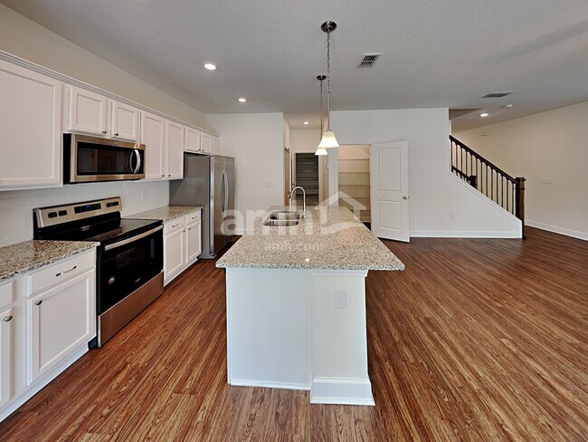 Building Photo - 4345 Reisswood Loop