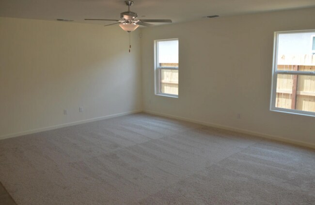 Foto del edificio - 2258 Sanders Ct