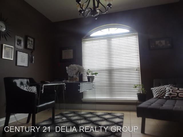 Building Photo - 4 br, 2 bath House - 1630 Line Drive