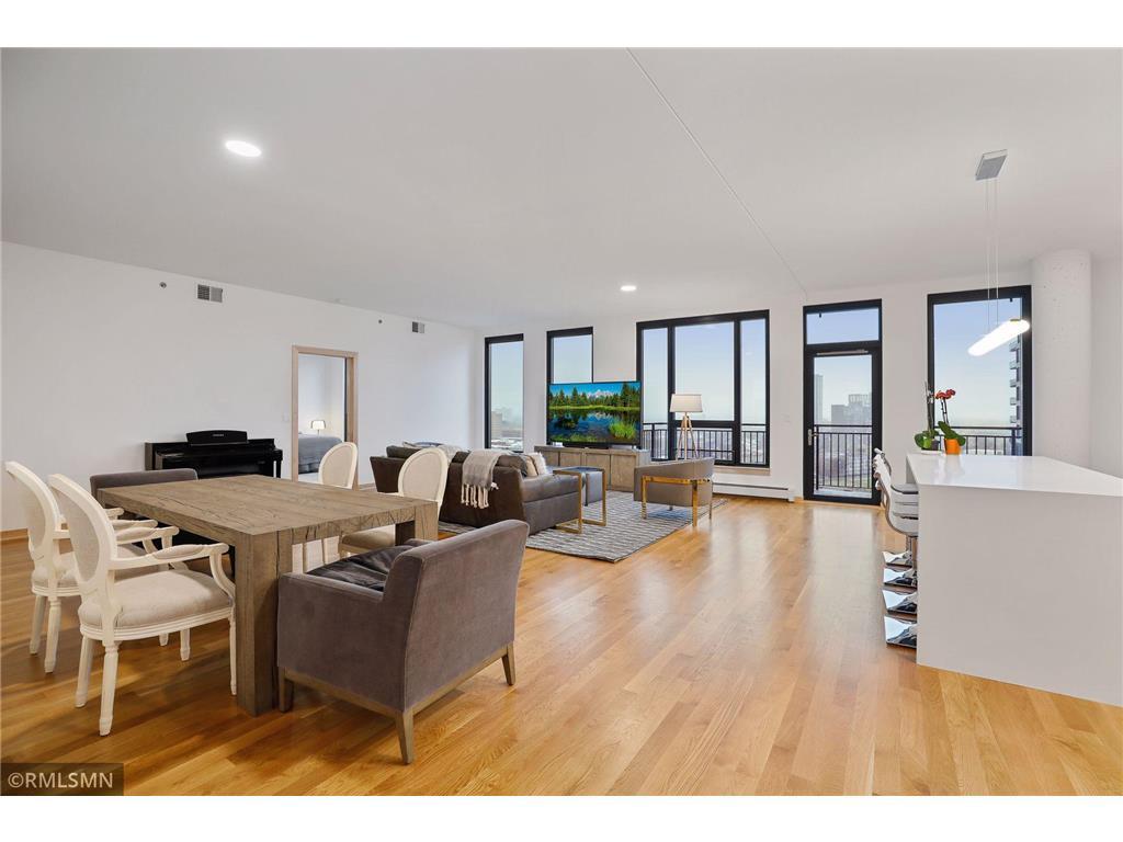 1240 S 2nd St Unit 1323, Minneapolis, MN 55415 Apartment for Rent in