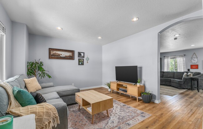 Foto del edificio - Beautiful 5-Bedroom Home in Lehi