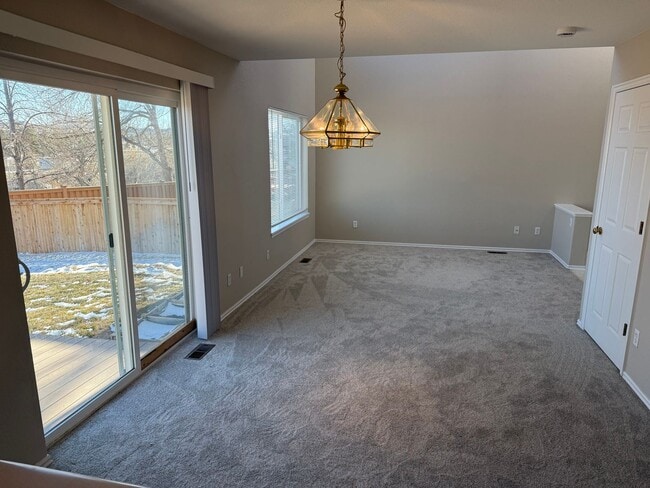 Foto del edificio - Beautifully refreshed 3-bed, 2.5-bath home in the heart of Highlands Ranch