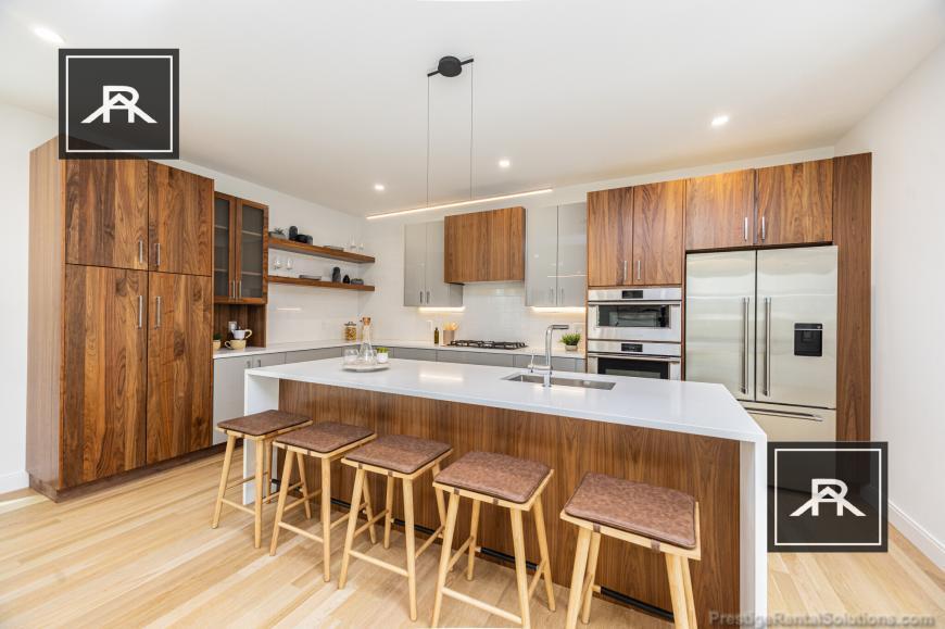 Foto principal - 4 bedroom in Cambridge MA 02138