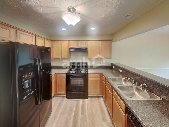 Building Photo - 8824 Cressent Glen Ct