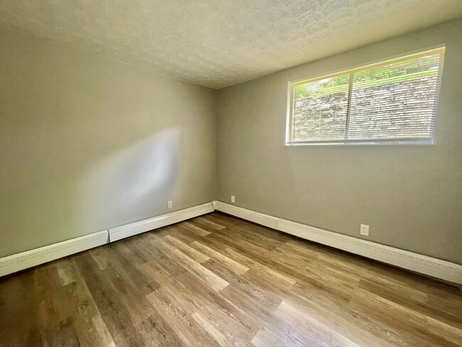 Foto del edificio - Beautifully remodeled, 1-bedroom apartment