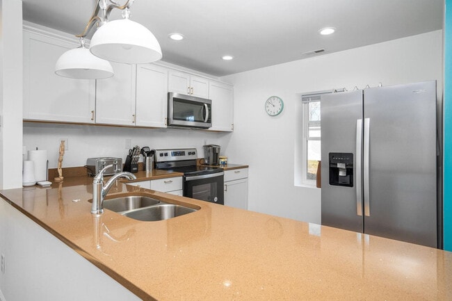 Foto del edificio - 2549 Columbia Ave