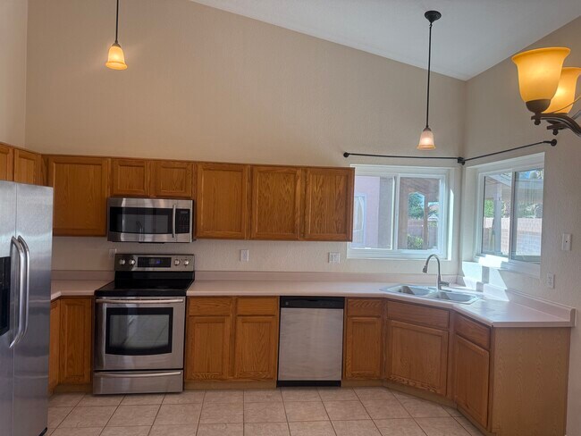 Foto del edificio - 8984 N Clover Way