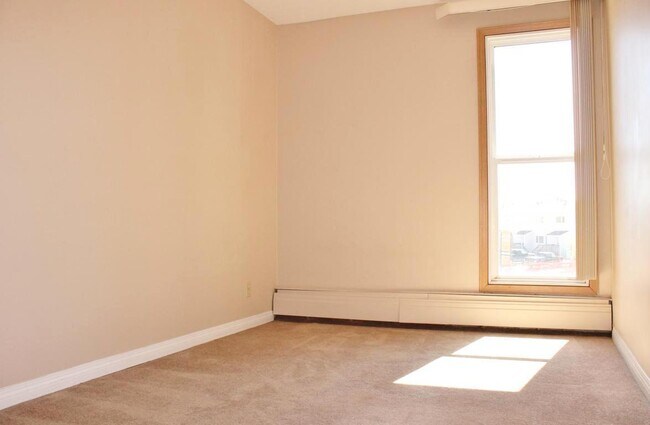 Photo du bâtiment - Lanky Court Apartments