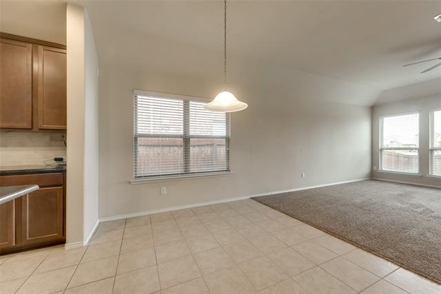 Foto del edificio - 4721 Lazy Oaks St