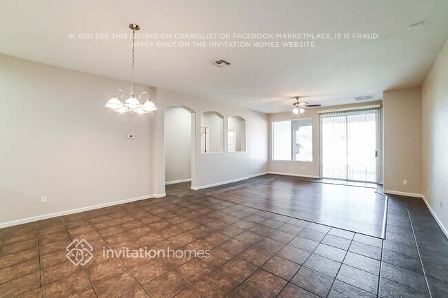 Foto del edificio - 1648 S 174th Ln