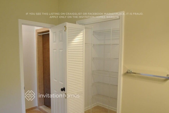 Building Photo - 4757 Goshawk Dr E