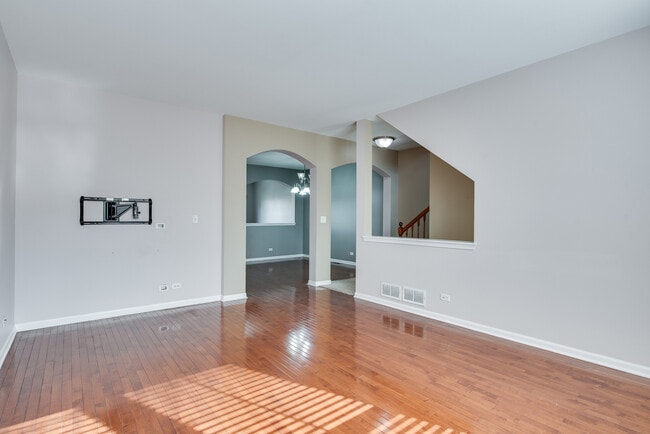 Foto del edificio - 417 Plaza Pl