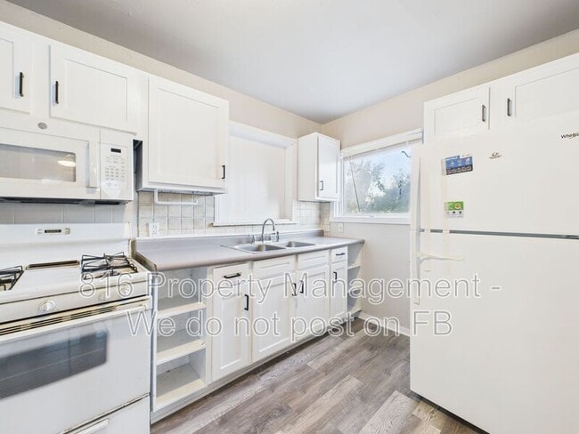 Building Photo - 4036 Cleveland Ave.