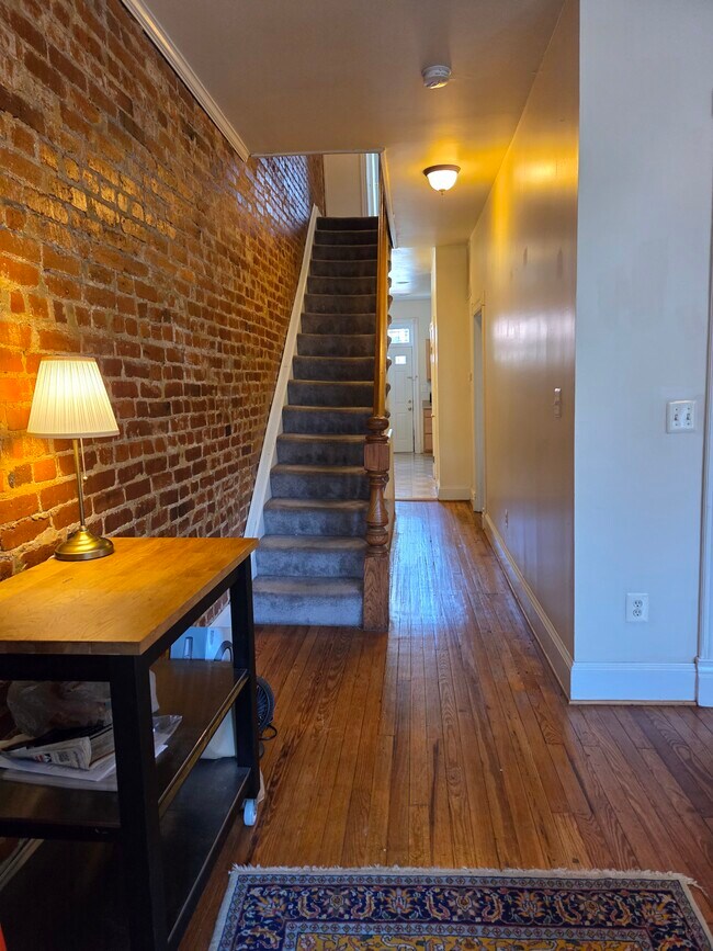 Foto del edificio - 145 Thomas St NW