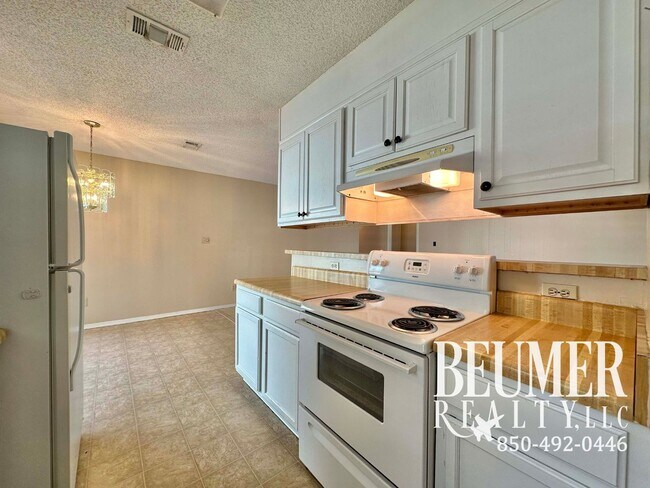 Building Photo - Charming 3 bedroom 2 bath Home for Rent