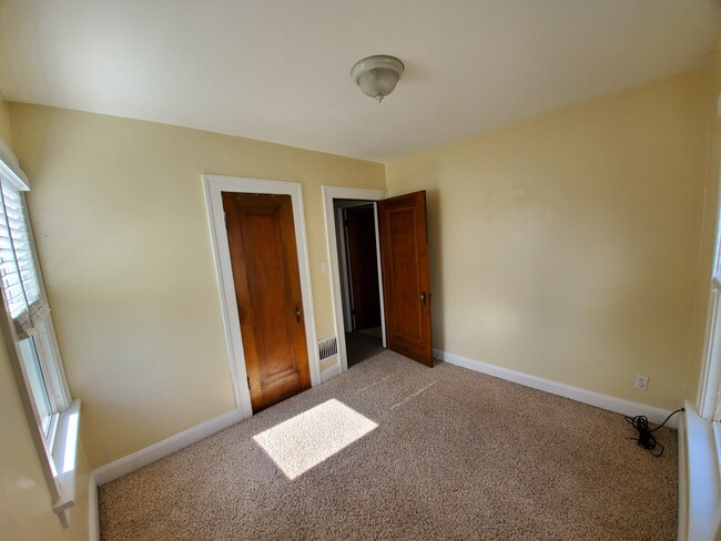 Building Photo - 2409 Georgetown Ave