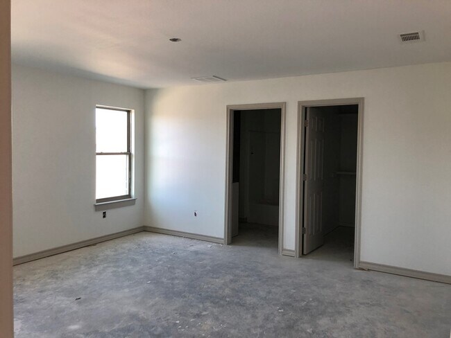 Building Photo - 2817 Joshua St