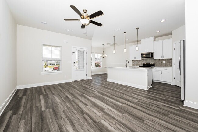 Building Photo - 1604 Espy Aly