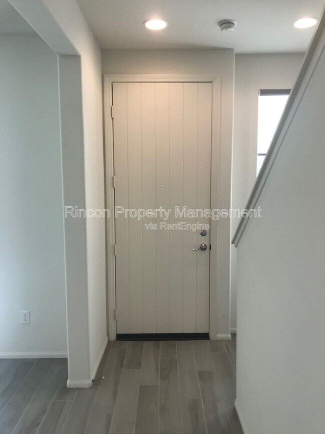 Foto del edificio - 581 Pioneer St