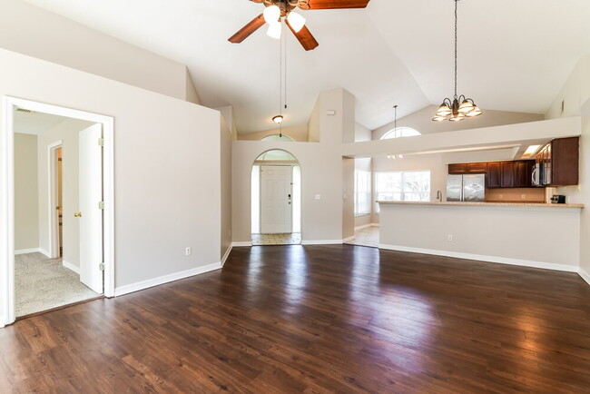 Foto del edificio - 2151 Blackhawk St