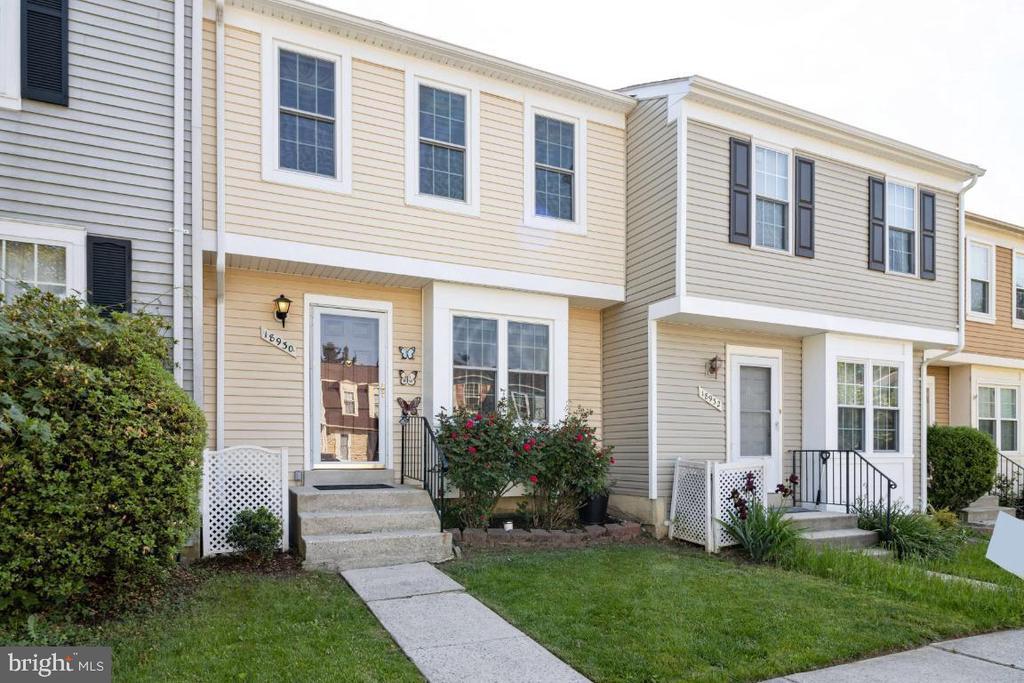 Foto principal - 18930 Birdseye Dr