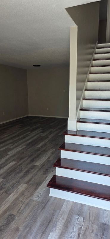 Building Photo - 650 Central Ave