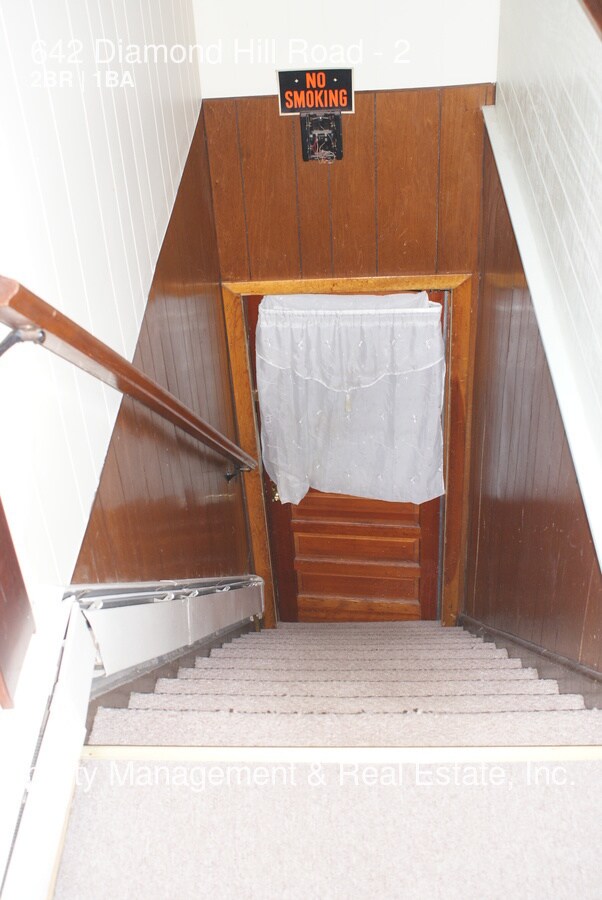 Foto del edificio - 642 Diamond Hill Rd