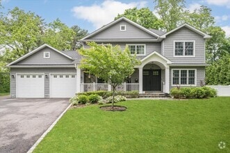 Building Photo - 300 Locust Ln
