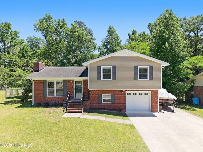Foto del edificio - 109 Stillbrook Ct