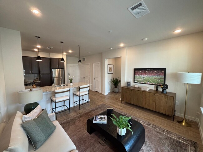 Foto del edificio - 19500 I-35