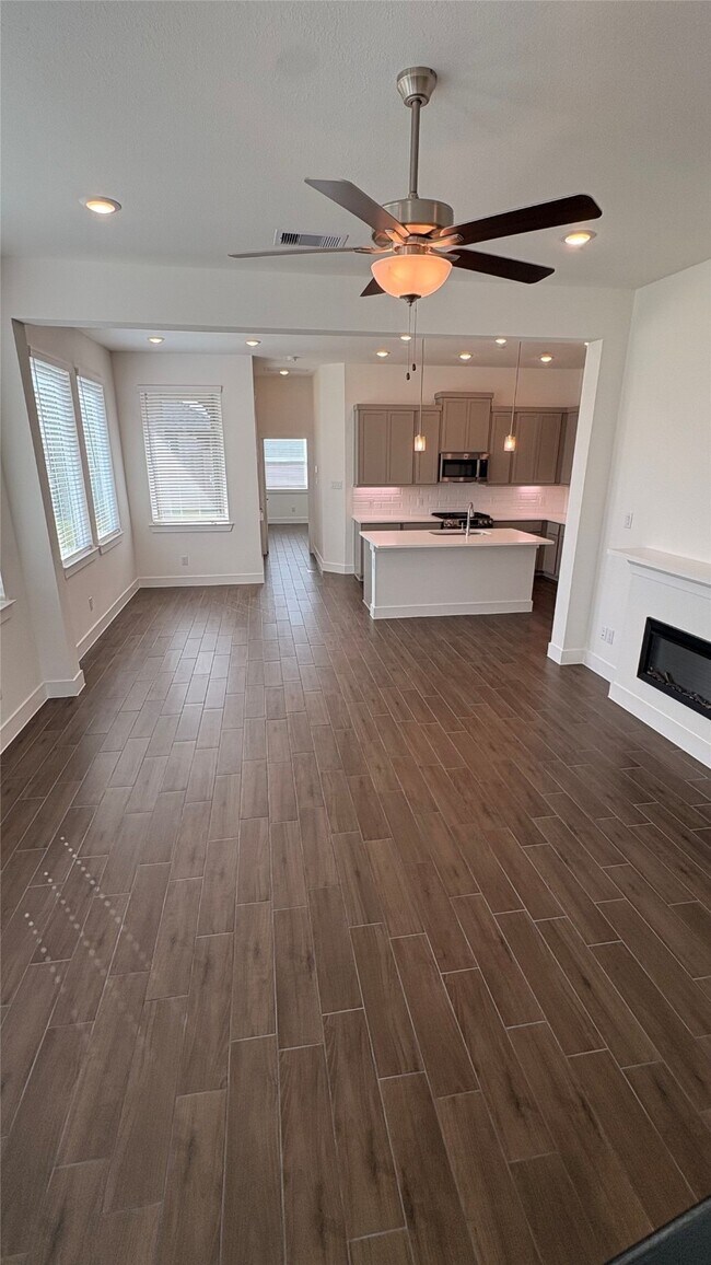 Building Photo - 5206 Sage Hls Dr