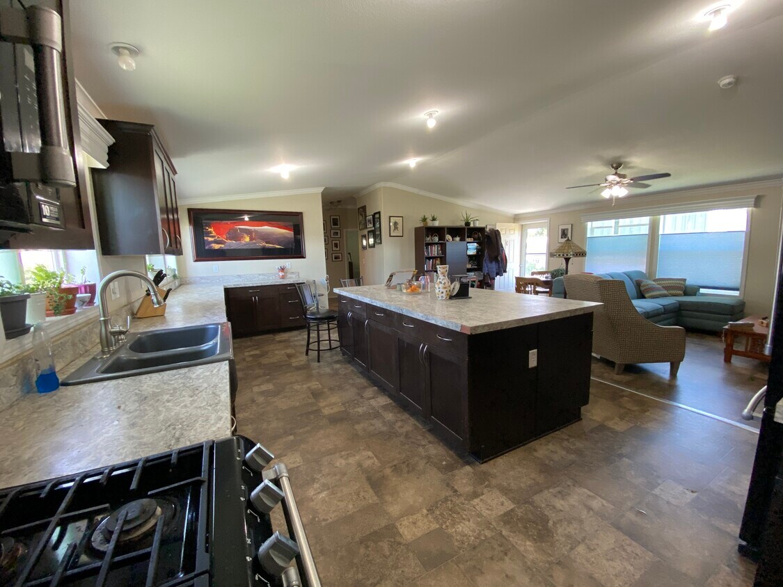 601 Railroad St, Lander, WY 82520 House Rental in Lander, WY