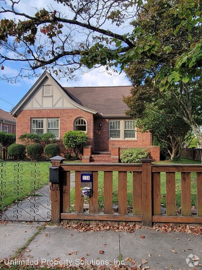 Kenwood Place Houses under 2,500 Wilmington, NC 2 Homes