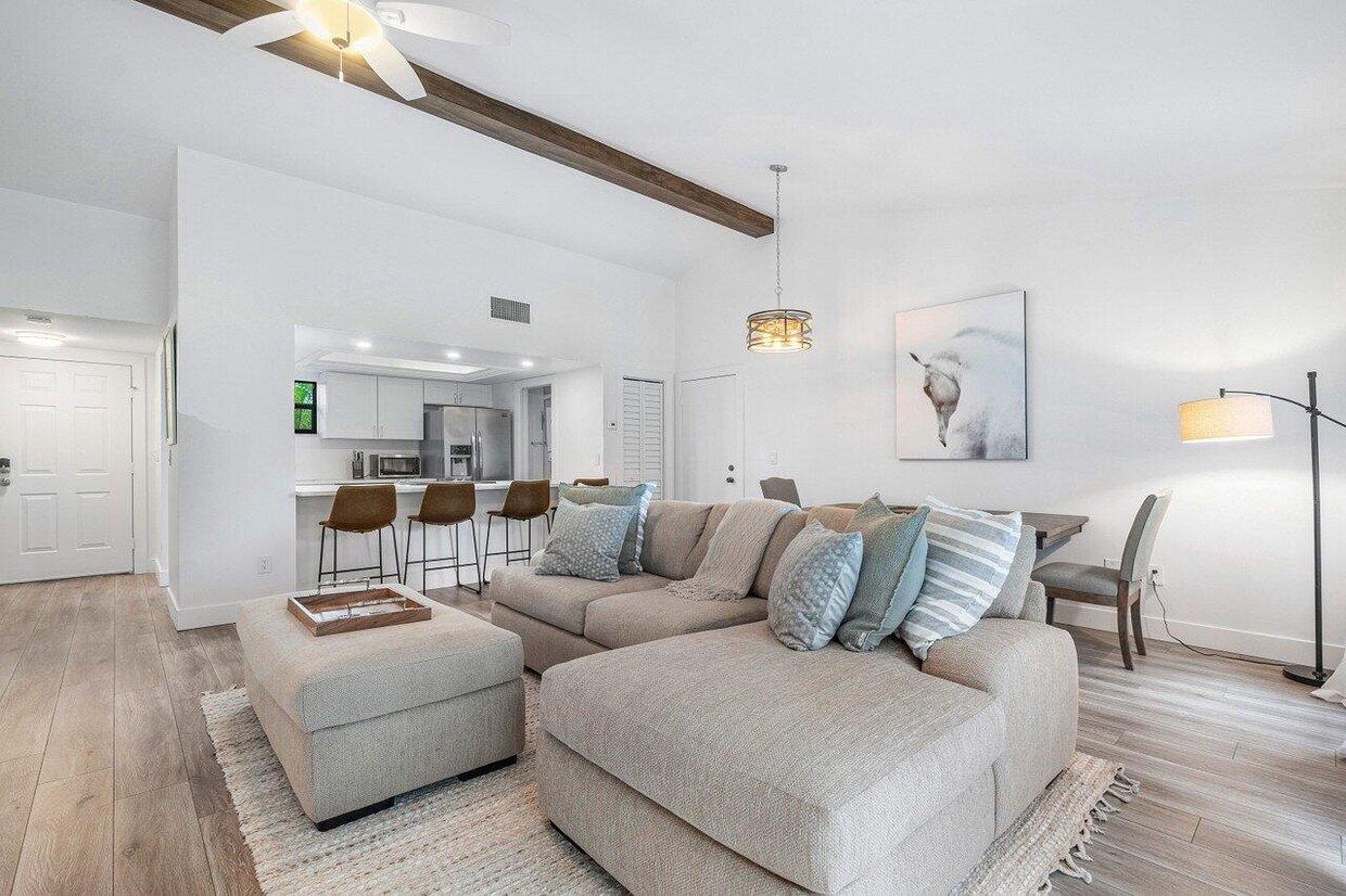 Foto principal - 11863 Wimbledon Cir