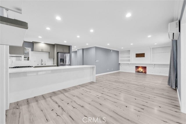 Building Photo - 15891 King