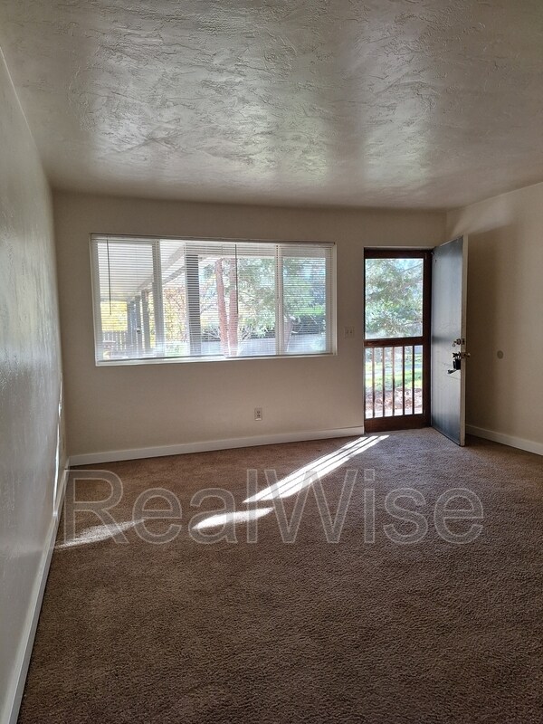 Foto del edificio - 801 Ashland St