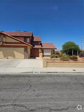 Building Photo - 8600 Abanico Ct