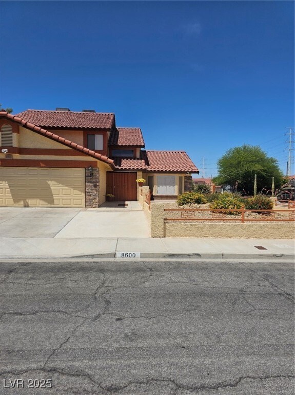 Building Photo - 8600 Abanico Ct