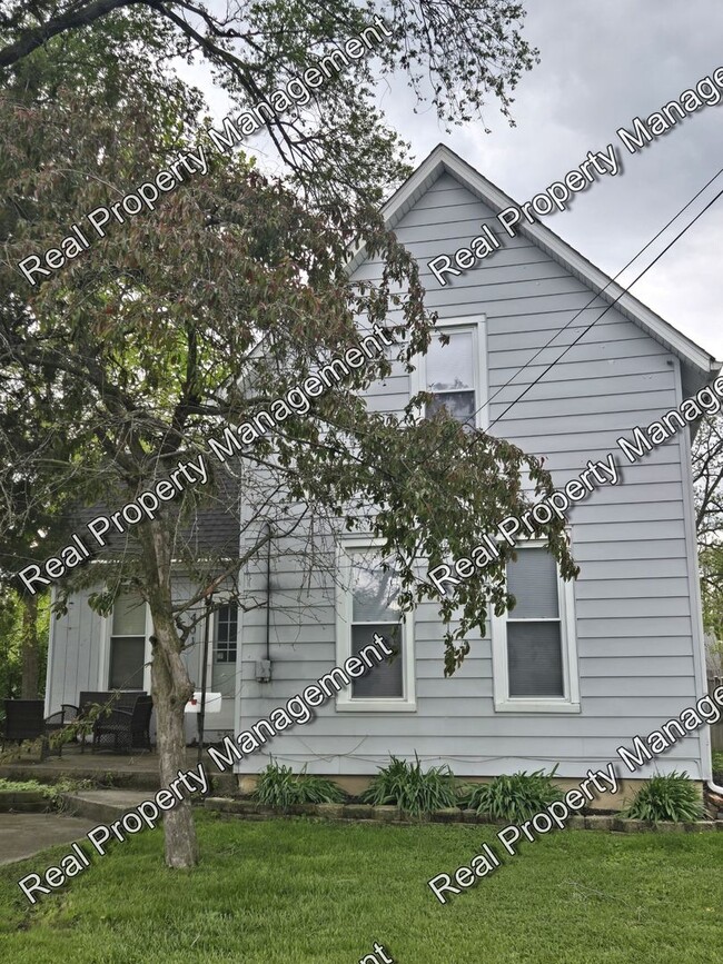 Building Photo - 401 N Grant St
