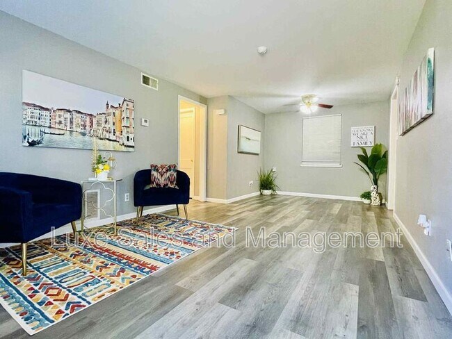 Foto del edificio - 4108 SE 22nd St