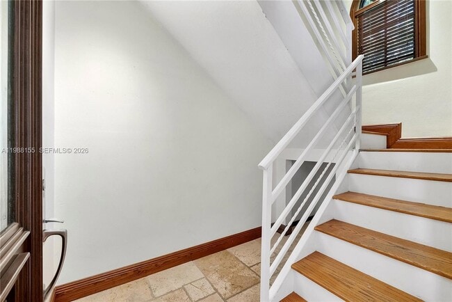 Building Photo - 231 Majorca Ave