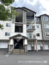 Building Photo - 11830 NW Holly Springs Ln