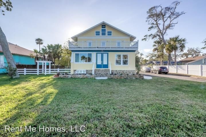 Foto principal - 5 br, 3.5 bath House - 1010 Riverside Dr.