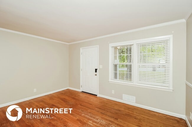 Foto del edificio - 5550 Longmeadow Ln