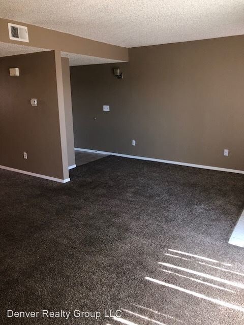 Building Photo - 1333 S Cathay Ct