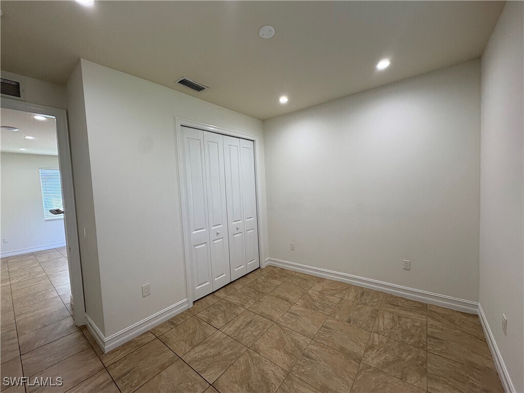 Foto del edificio - 5301 Coronado Pkwy